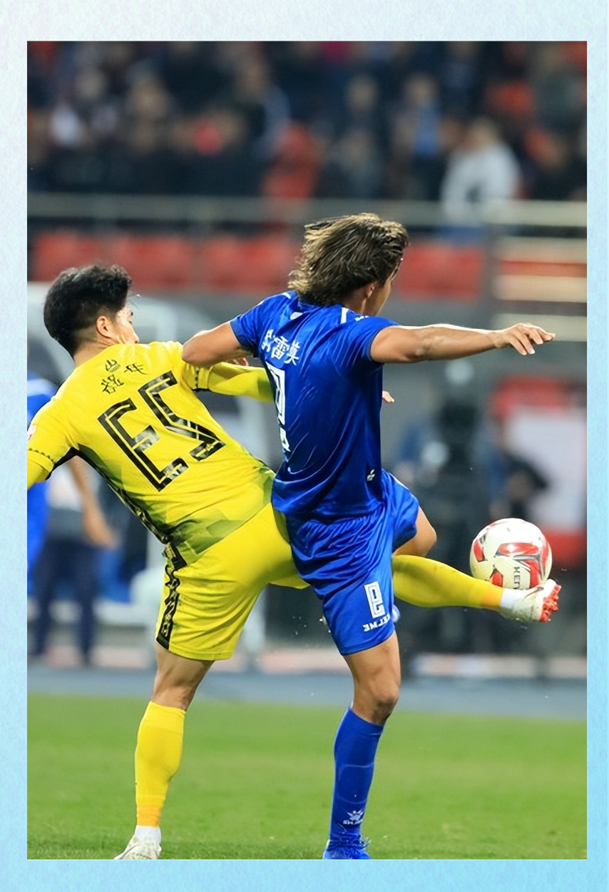 包含巴塞罗那发布备战花絮，转会期临场应变，意甲任务艰巨，年轻球员得到机会的词条